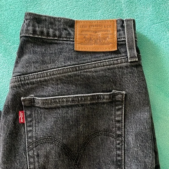 Levi’s Ribcage Straight Ankle buttonfly black denim jeans waist 30 - Picture 2 of 16